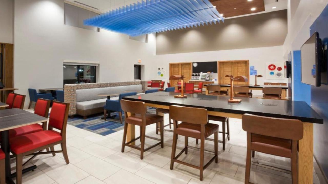 Holiday Inn Express & Suites Ripley By Ihg Εξωτερικό φωτογραφία