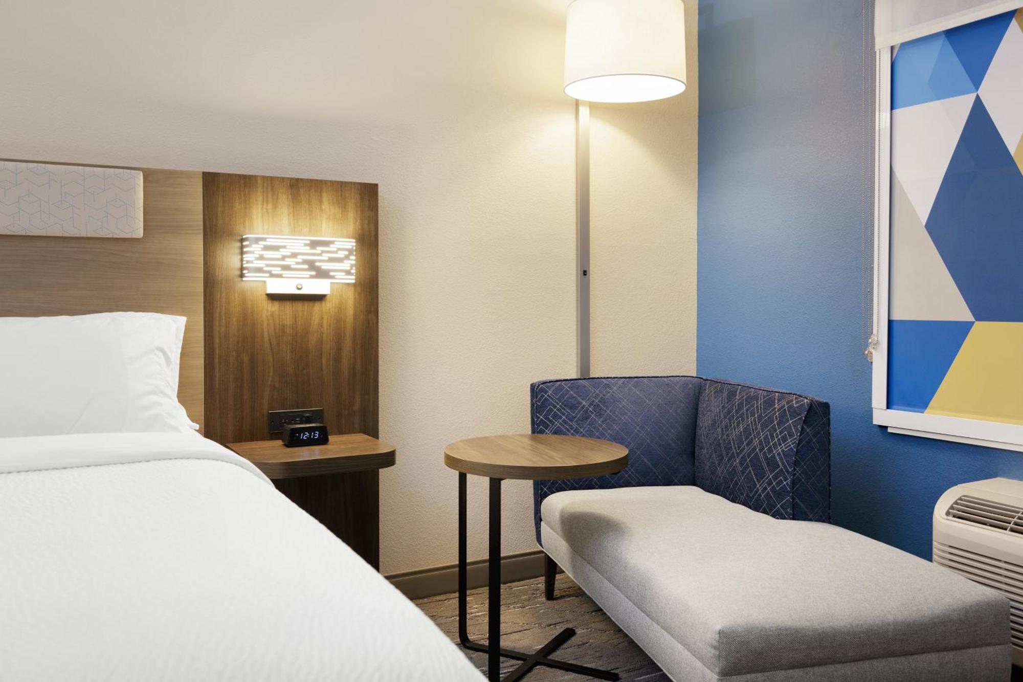 Holiday Inn Express & Suites Ripley By Ihg Εξωτερικό φωτογραφία