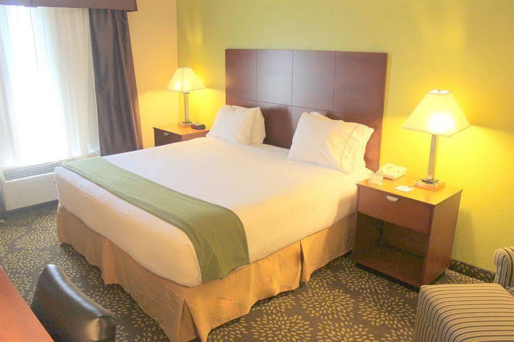 Holiday Inn Express & Suites Ripley By Ihg Εξωτερικό φωτογραφία